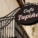 Pour prendre un verre tout simplement ou, en ap&eacute;ritif grignoter une assiette de charcuterie accompagn&eacute;e dun verre de vin, une salade, un sandwich ou bien encore par gourmandise, une p&acirc;tisserie &laquo; Maison &raquo;.

Le &laquo; Caf&eacute; Tupina &raquo; vous accueille avec sa terrasse face au fleuve tous les jours de 7h00 &agrave; 23h00.

<a href="http://iquartiers.com/site/la-tupina/">La Tupina</a>
<a href="http://iquartiers.com/site/kuzina/">Kuzina</a> - <a href="http://iquartiers.com/site/le-comestible/">Le Comestible</a>
<a href="http://iquartiers.com/site/le-bar-cave/">Le Bar-Cave</a> - <a href="http://iquartiers.com/site/cafe-tupina/">Caf&eacute; Tupina</a>
<a href="http://iquartiers.com/site/maison-fredon/">Maison Frodon</a>